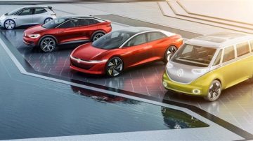 Thi nhau tạo ra những chiếc xe điện giá rẻ nhưng các nhà sản xuất chỉ khiến chúng đắt hơn cả xe xăng