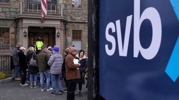 Áp lực của thị trường tài chính: Trái phiếu doanh nghiệp, lãi suất và SVB