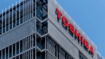 Con đường nào đưa Toshiba từ biểu tượng về thiết bị điện tử, năng lượng hạt nhân… đến bán mình, hủy niêm yết?