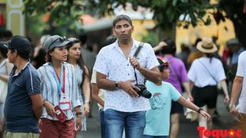 Gần 1 triệu lượt khách quốc tế đến Việt Nam trong tháng 4/2023