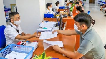 Kích cầu không đơn thuần là tăng chi tiêu, mua sắm