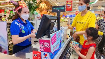 MV nhảy flashmob “Việt Nam ơi” tưng bừng khởi động chương trình khuyến mãi hàng Việt Nam lớn nhất trong năm