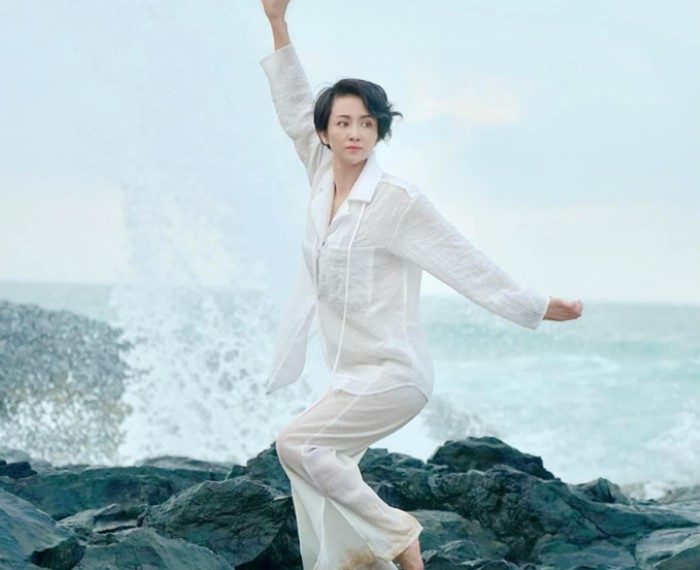 Chị đẹp 7 lần vô địch thế giới có nhan sắc đỉnh cao 30 năm không đổi, nhìn ảnh cũ mà choáng