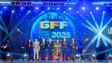 Gala “Lễ Trải Thảm Đỏ Đón Nhân Tài Du Học Trở Về” Và “Lễ Trao Học Bổng Du Học Tinh Hoa” Mang Ý Nghĩa To Lớn Đối Với Cộng Đồng Doanh Nghiệp