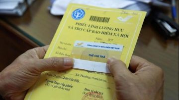 Hà Nội vận động người dân nhận lương hưu qua tài khoản