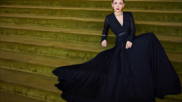 CHƯƠNG TỬ DI Tỏa Sáng Trong Thiết Kế CONG TRI Tại THE GOLD HOUSE GALA AWARDS