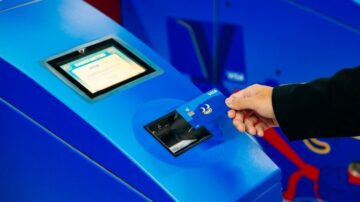 Người tiêu dùng và doanh nghiệp nhỏ cần để cảm thấy an toàn và tự tin hơn khi sử dụng thanh toán theo thời gian thực tại Việt Nam?