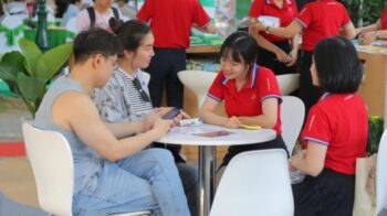 Săn tour du lịch giá rẻ dịp lễ 30-4 khi chi phí xăng dầu tăng